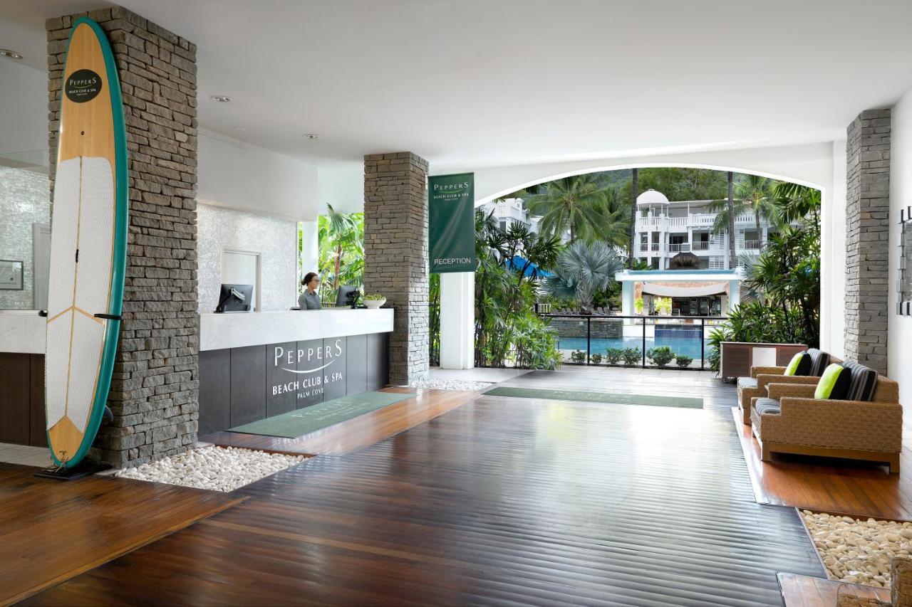 Peppers Beach Club & Spa Palm Cove Bagian luar foto Lobby